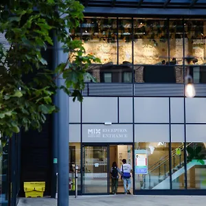  Aparthotel New Era Living - Students Only Studio