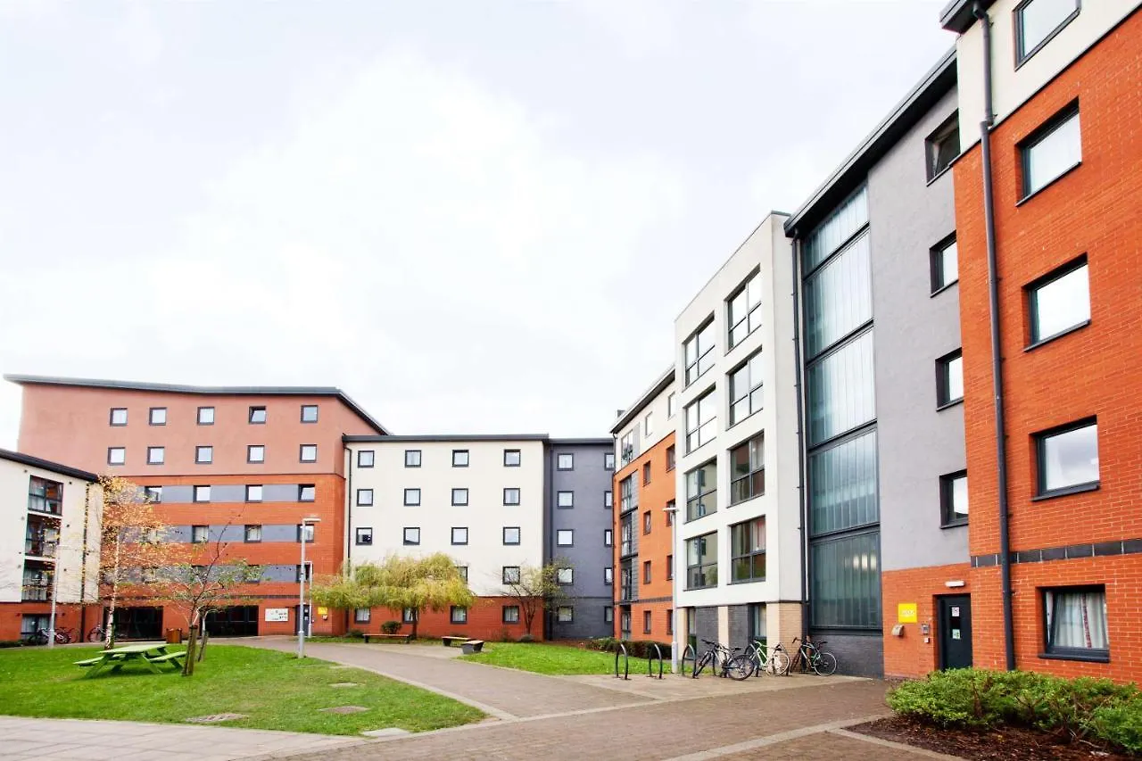 Trendy Rooms For Students Only, Sheffield - Sk